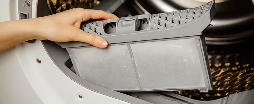 Signs Of A Clogged Dryer Lint Trap in Mckinney, Texas
